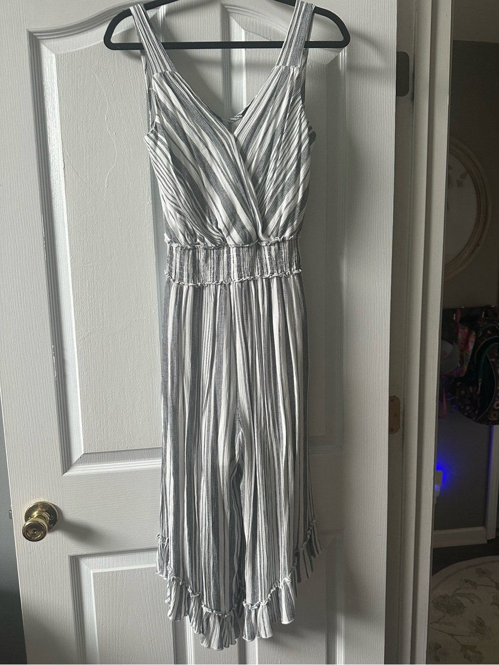 Striped Sleeveless Romper Jumpsuit in White & Gray